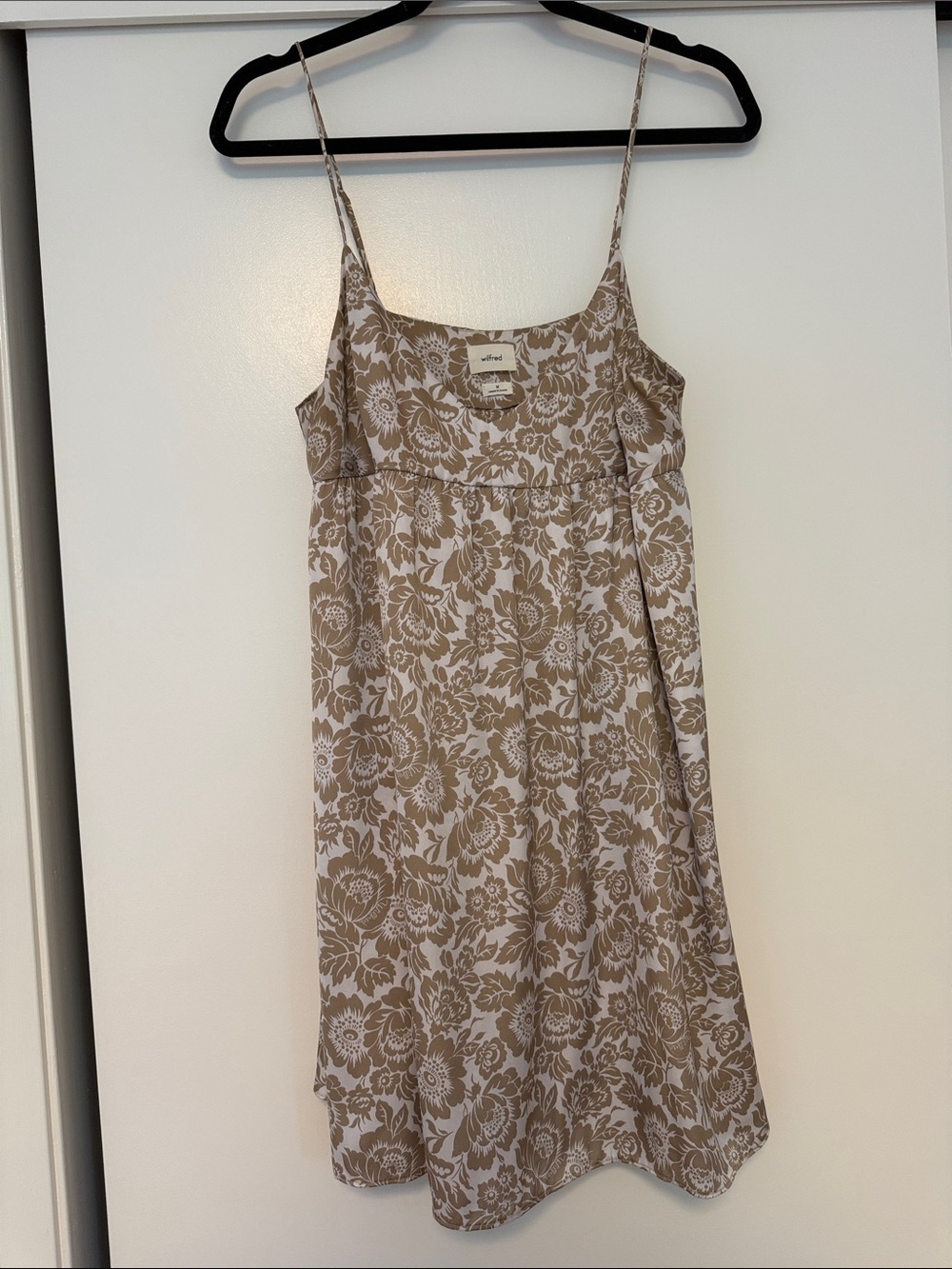 Wilfred Beige Floral V-Neck Slip Dress